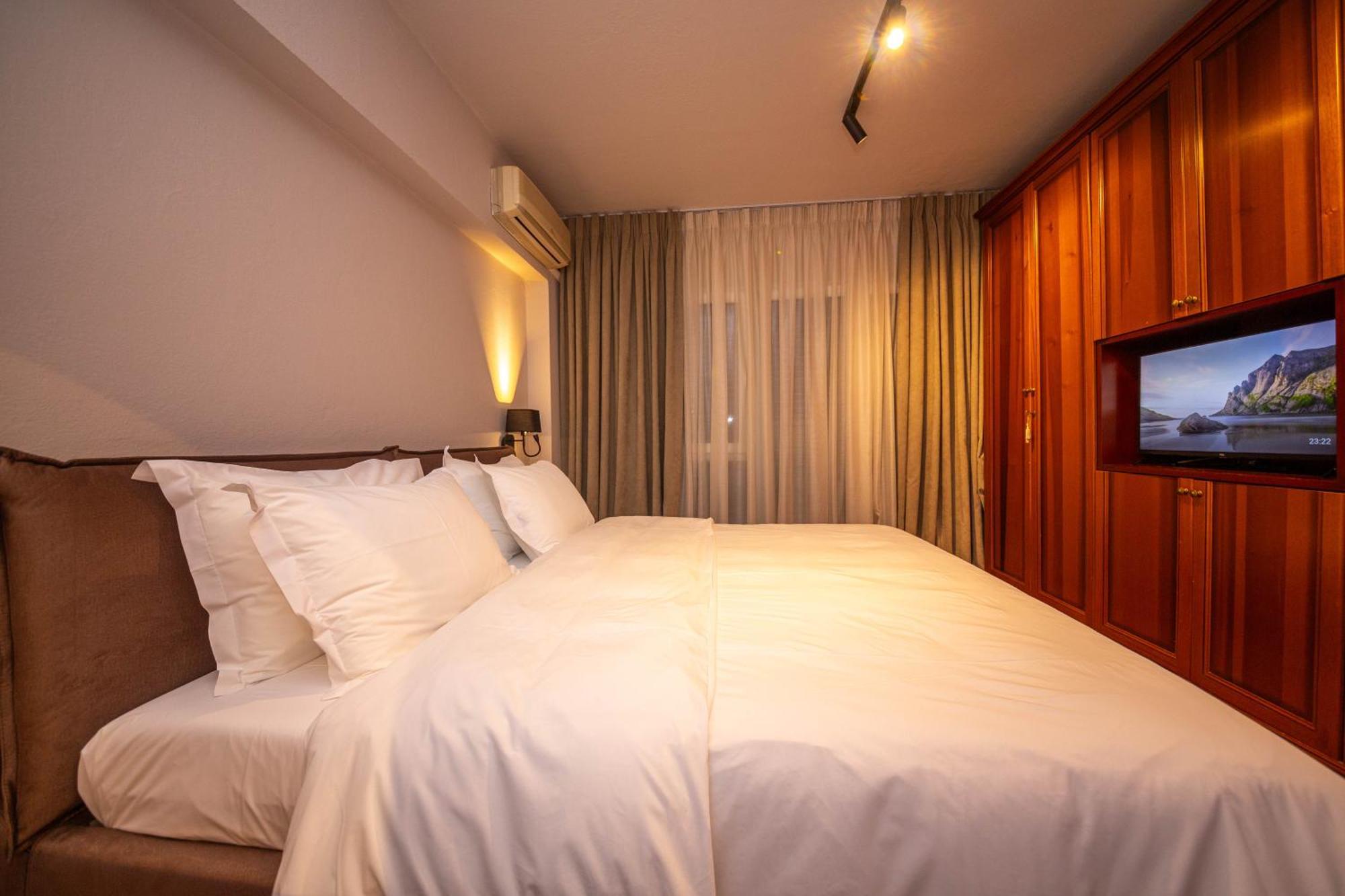 Blloku Unique Apartments 3 Тирана Экстерьер фото