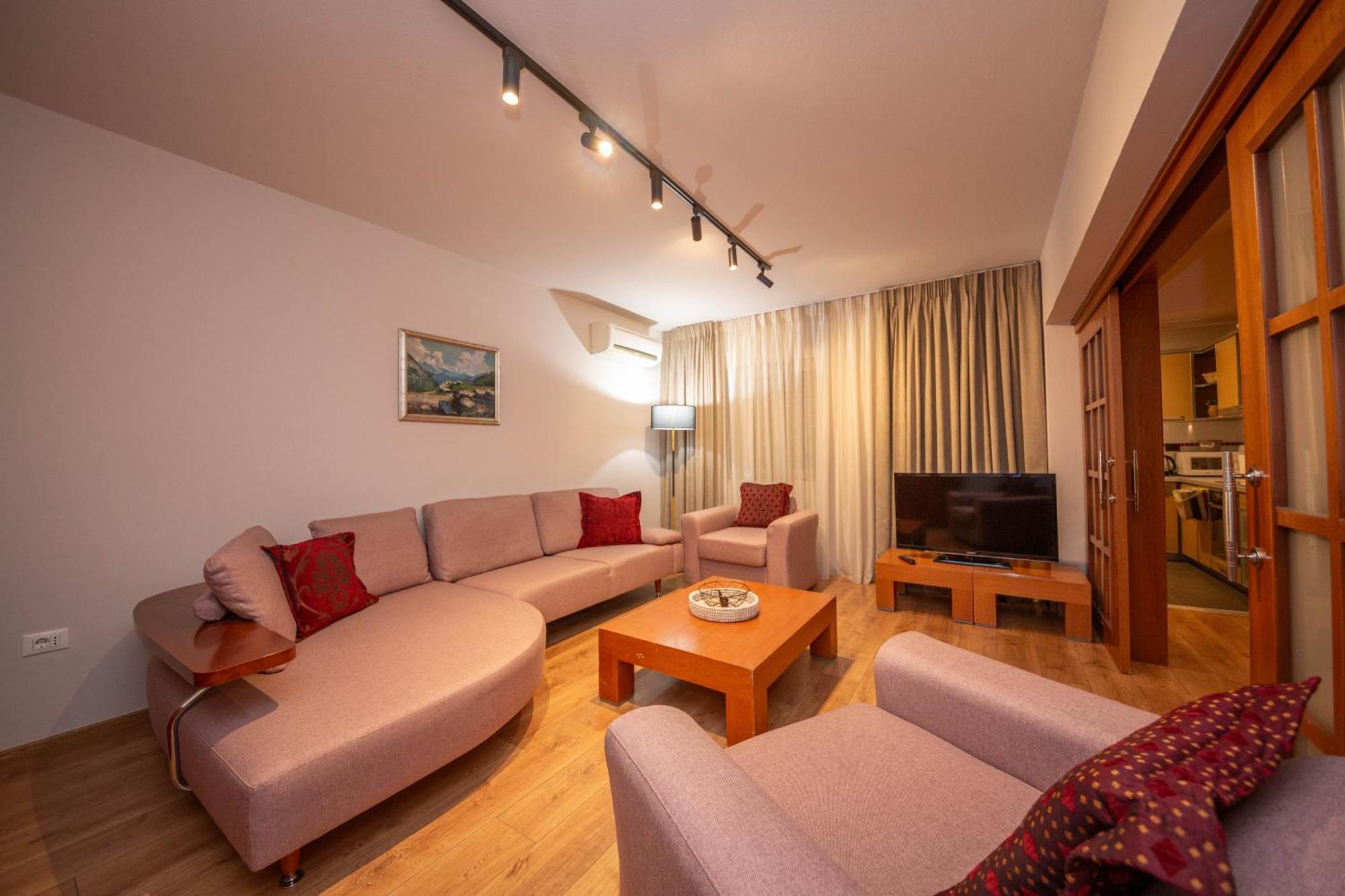 Blloku Unique Apartments 3 Тирана Экстерьер фото
